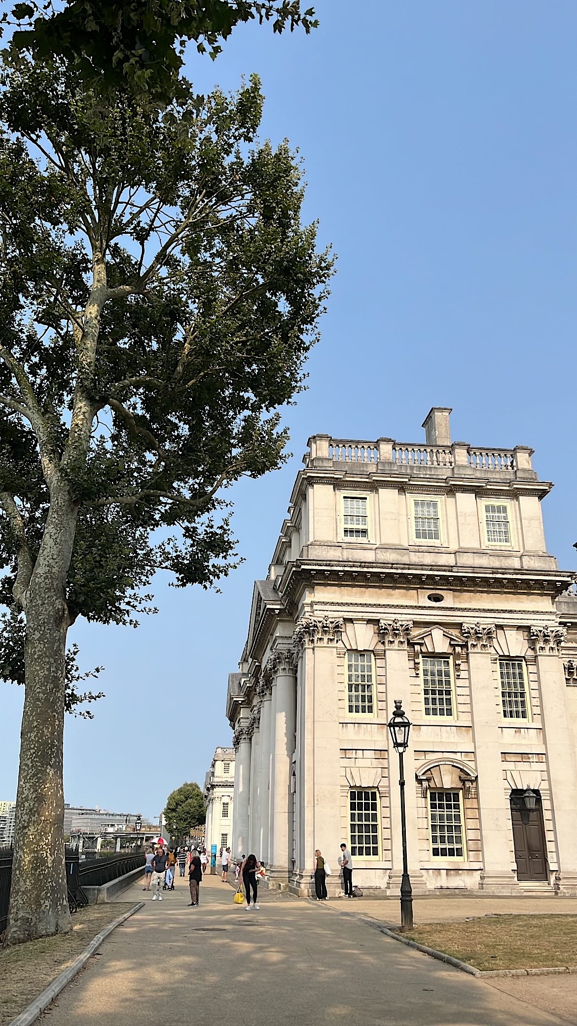 Promenade along the Riverside of the Old Royal Naval College